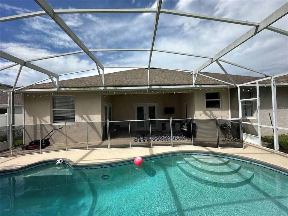 En Venta: $450,000 (4 camas, 3 baños, 2063 Pies cuadrados)