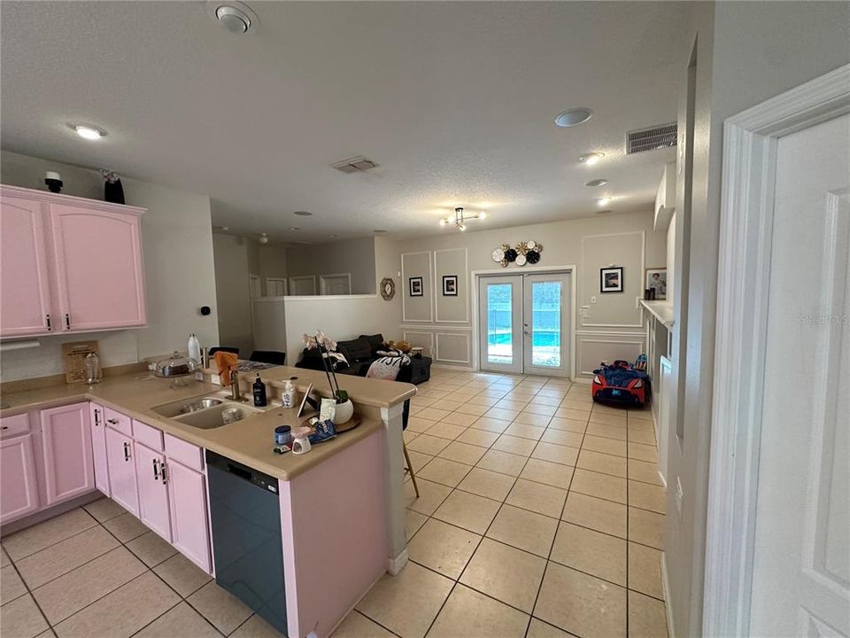 En Venta: $450,000 (4 camas, 3 baños, 2063 Pies cuadrados)