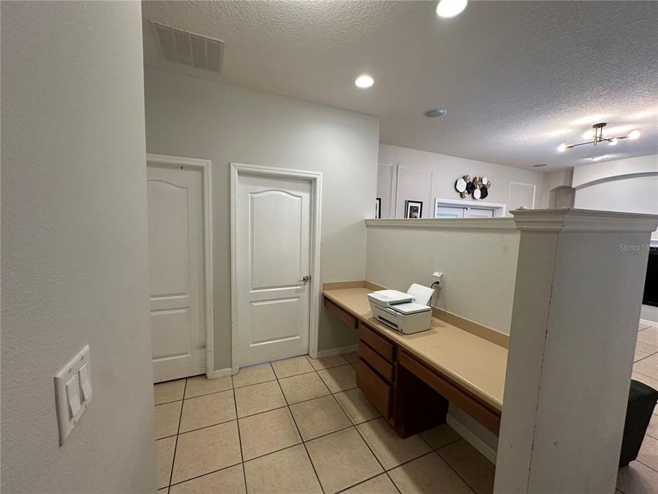 En Venta: $450,000 (4 camas, 3 baños, 2063 Pies cuadrados)