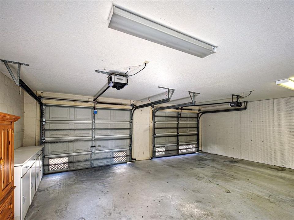 待售: $340,000 (2 贝兹, 2 浴室, 1165 平方英尺)