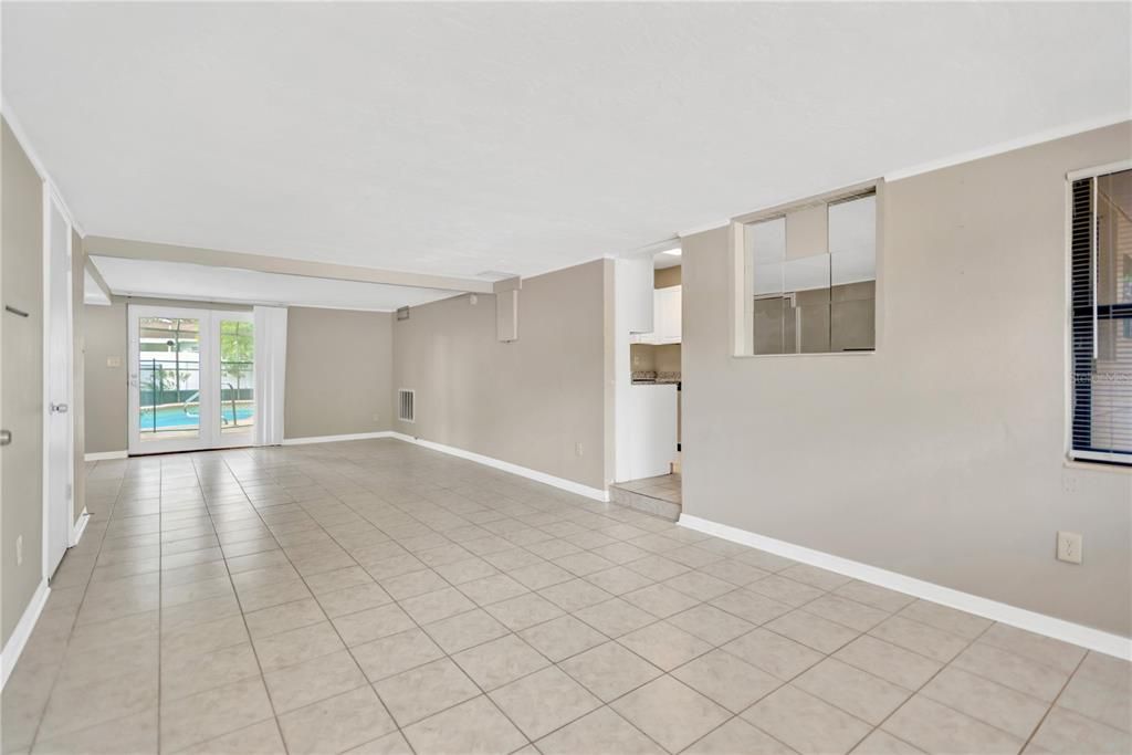 For Sale: $435,000 (3 beds, 2 baths, 1341 Square Feet)
