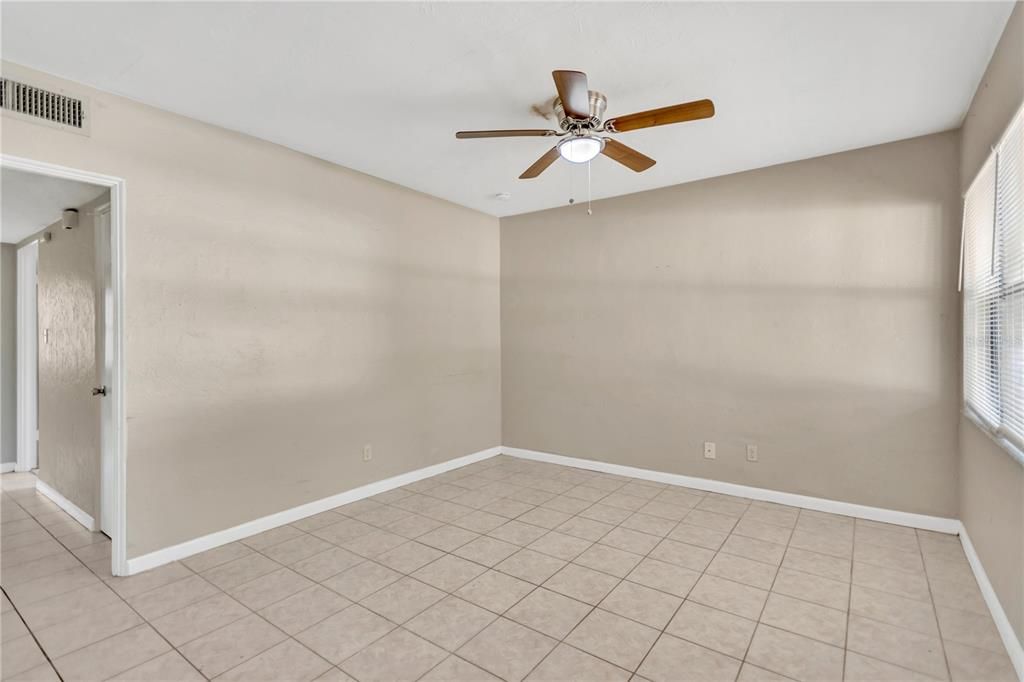 For Sale: $435,000 (3 beds, 2 baths, 1341 Square Feet)