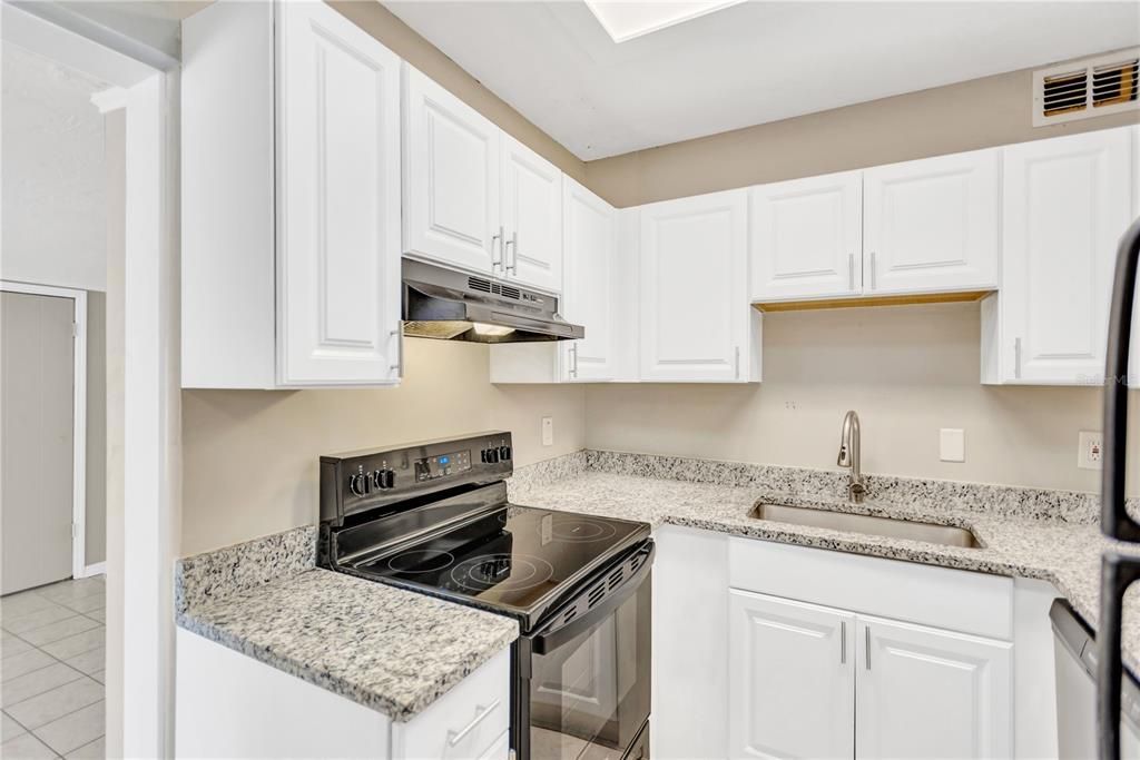 For Sale: $435,000 (3 beds, 2 baths, 1341 Square Feet)