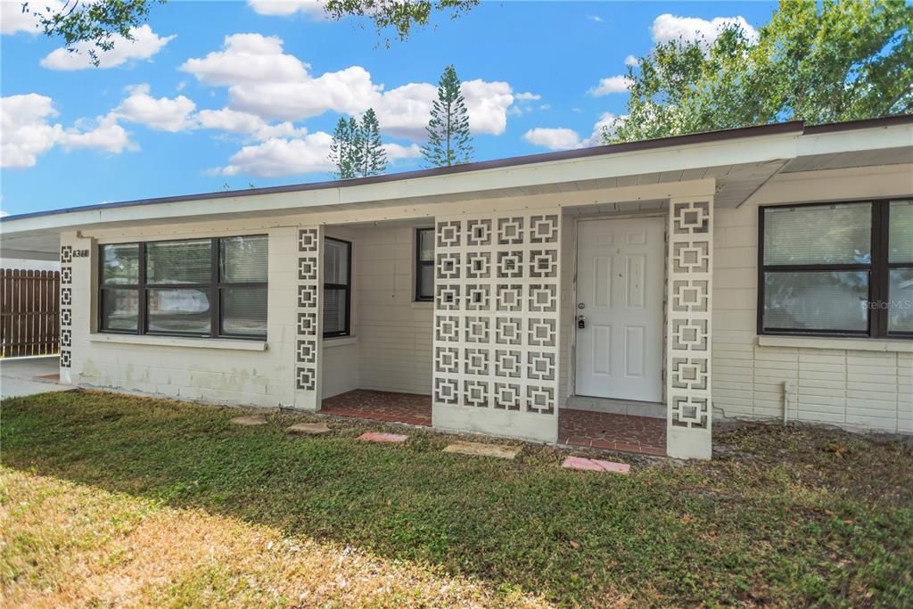 For Sale: $435,000 (3 beds, 2 baths, 1341 Square Feet)