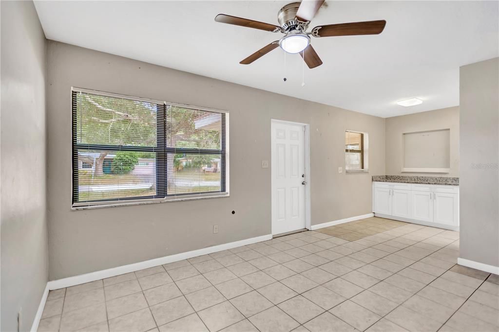 For Sale: $435,000 (3 beds, 2 baths, 1341 Square Feet)