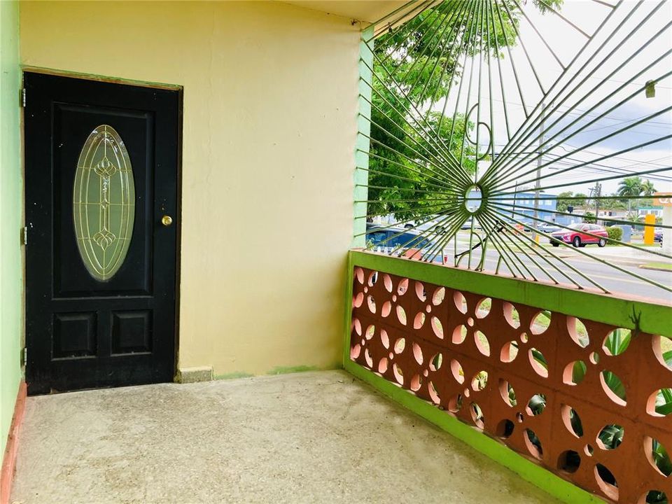 На продажу: $130,500 (3 спален, 1 ванн, 3766 Квадратных фут)