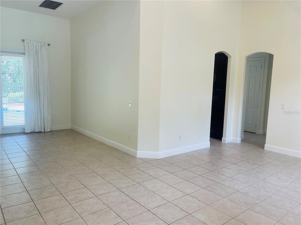 For Rent: $6,500 (4 beds, 4 baths, 3196 Square Feet)