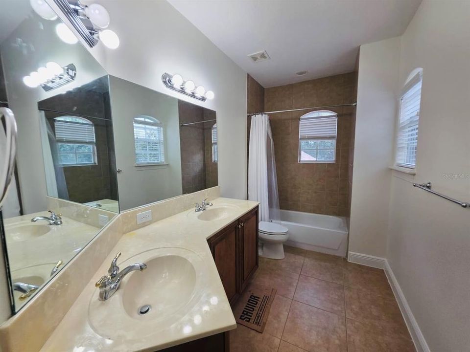 For Rent: $6,500 (4 beds, 4 baths, 3196 Square Feet)