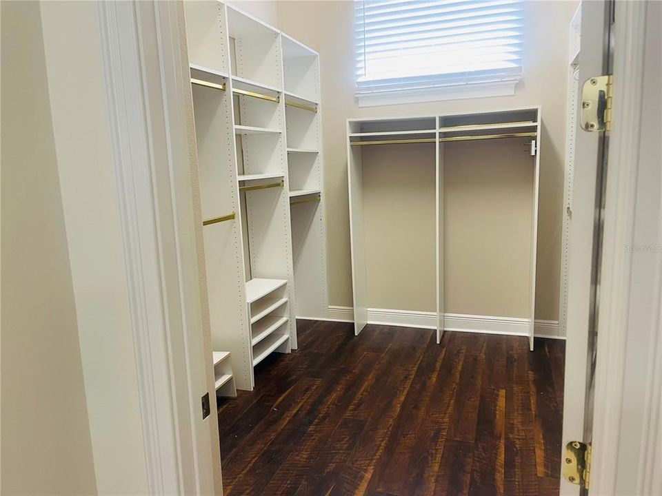 For Rent: $6,500 (4 beds, 4 baths, 3196 Square Feet)