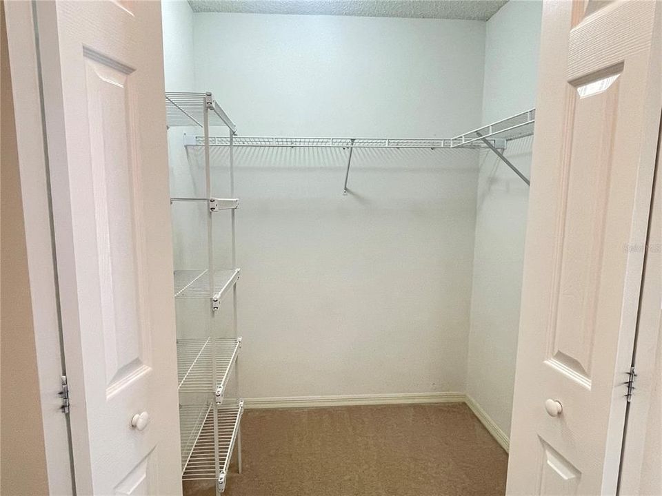 В аренду: $2,450 (2 спален, 2 ванн, 1888 Квадратных фут)