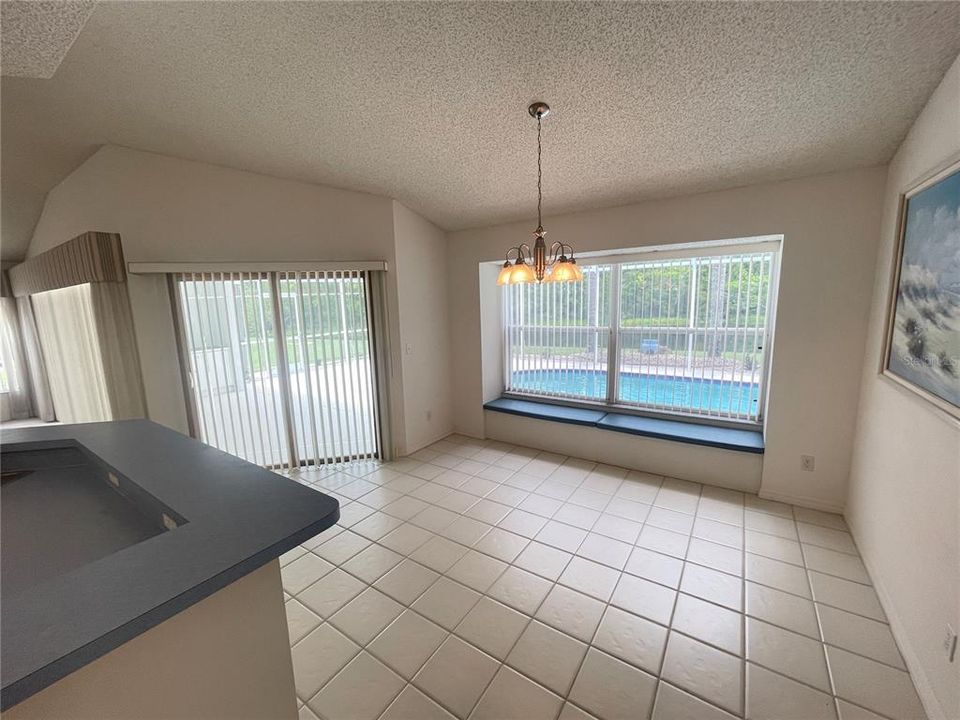 В аренду: $2,450 (2 спален, 2 ванн, 1888 Квадратных фут)