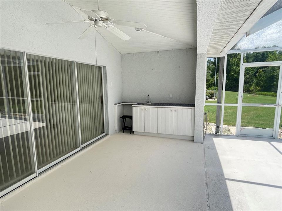 В аренду: $2,450 (2 спален, 2 ванн, 1888 Квадратных фут)