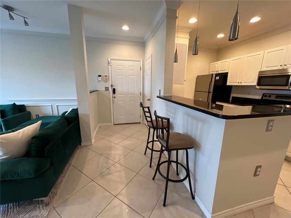 En Venta: $179,900 (1 camas, 1 baños, 890 Pies cuadrados)