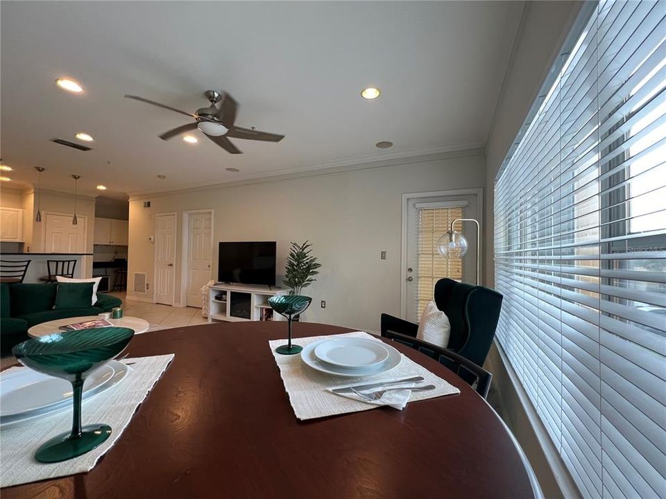 En Venta: $179,900 (1 camas, 1 baños, 890 Pies cuadrados)