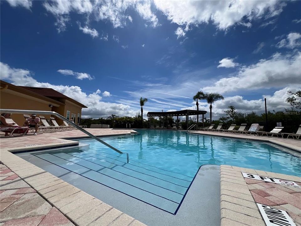 En Venta: $179,900 (1 camas, 1 baños, 890 Pies cuadrados)