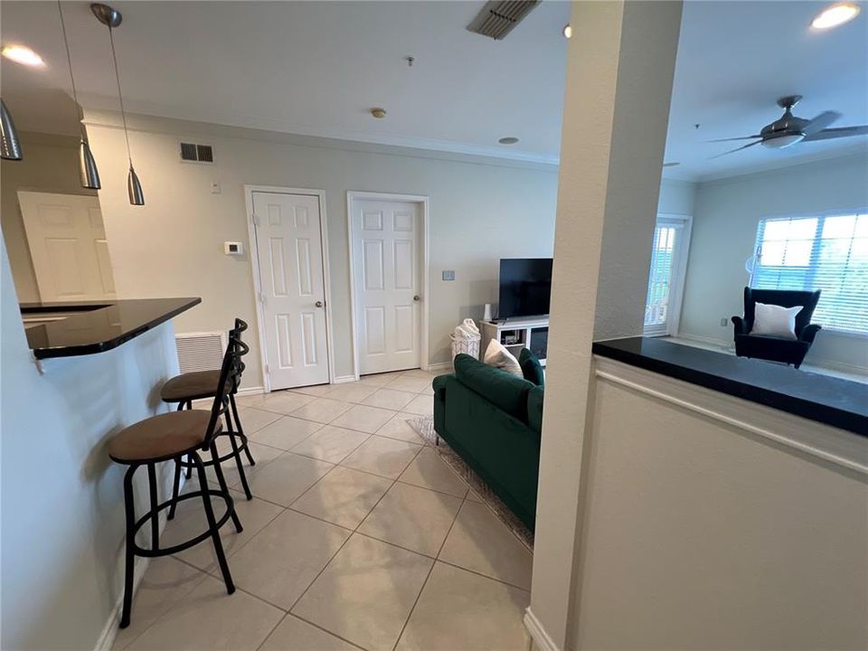 En Venta: $179,900 (1 camas, 1 baños, 890 Pies cuadrados)