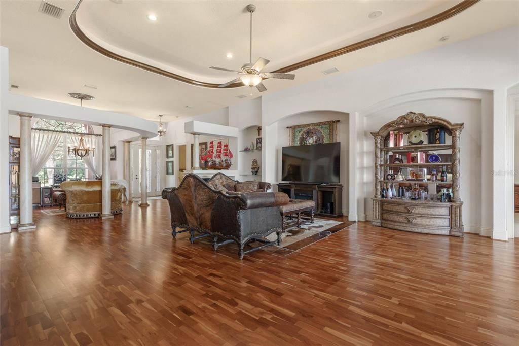 En Venta: $1,185,000 (4 camas, 3 baños, 2946 Pies cuadrados)