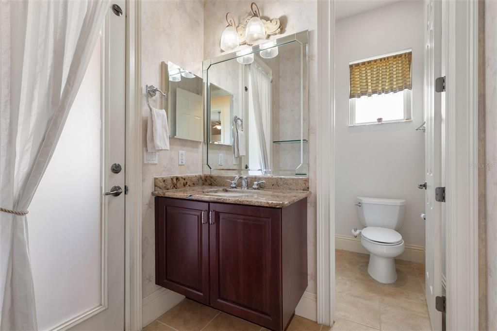 En Venta: $1,185,000 (4 camas, 3 baños, 2946 Pies cuadrados)