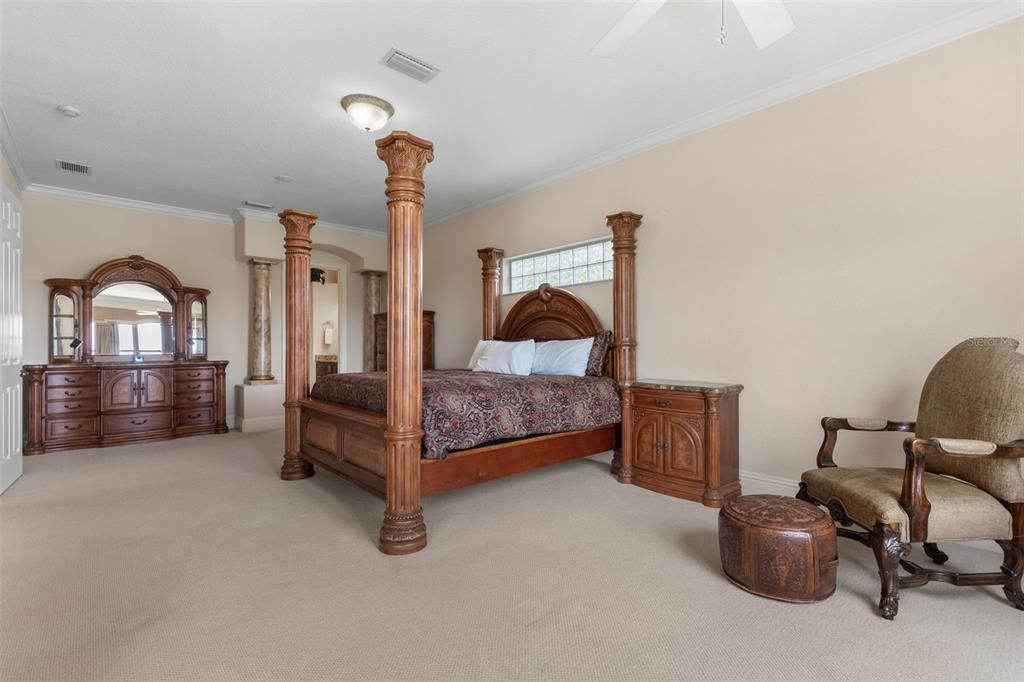 En Venta: $1,185,000 (4 camas, 3 baños, 2946 Pies cuadrados)