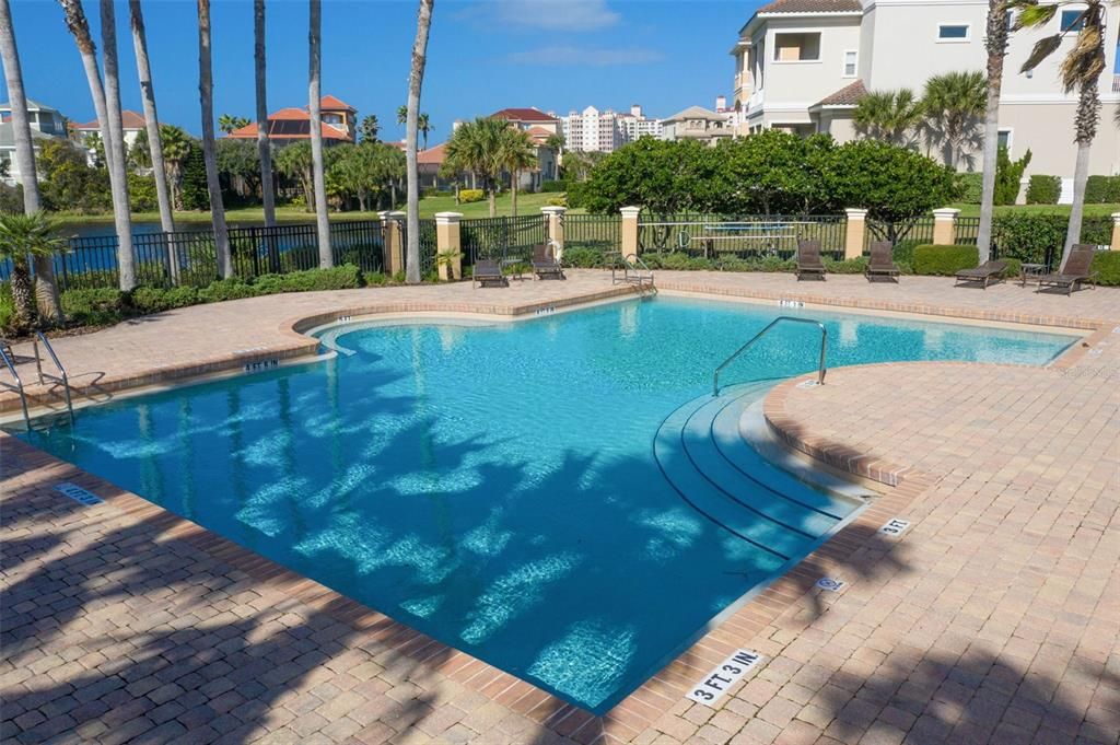 En Venta: $1,185,000 (4 camas, 3 baños, 2946 Pies cuadrados)