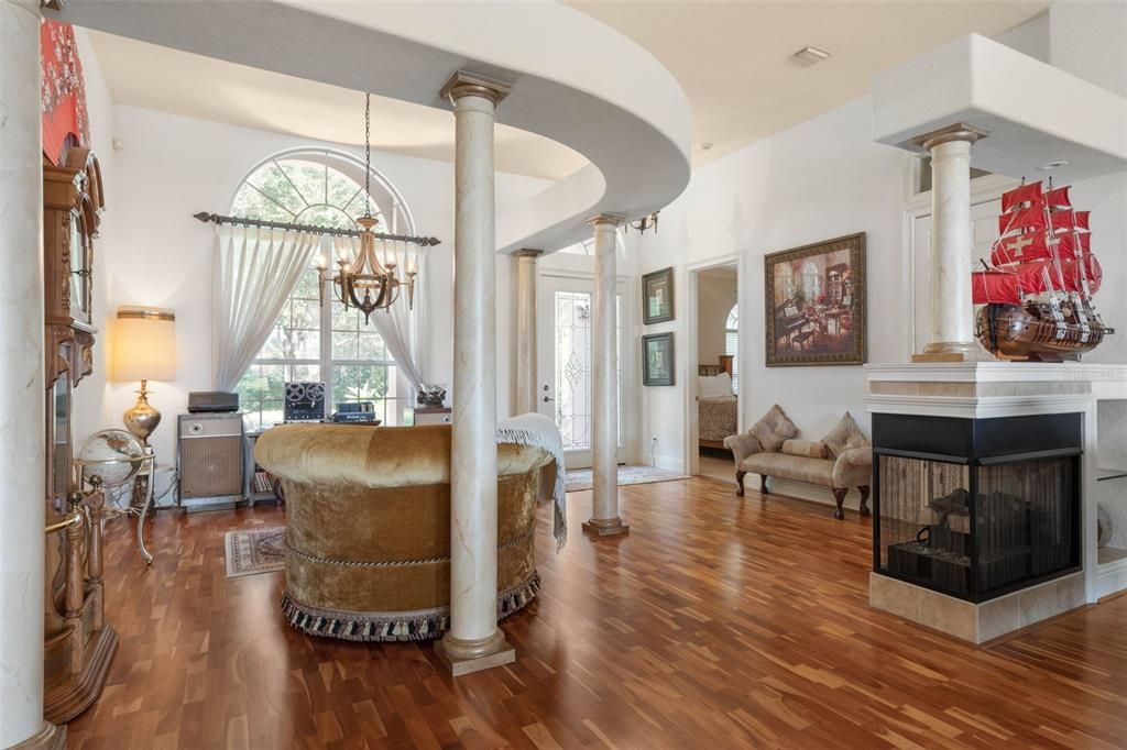 En Venta: $1,185,000 (4 camas, 3 baños, 2946 Pies cuadrados)