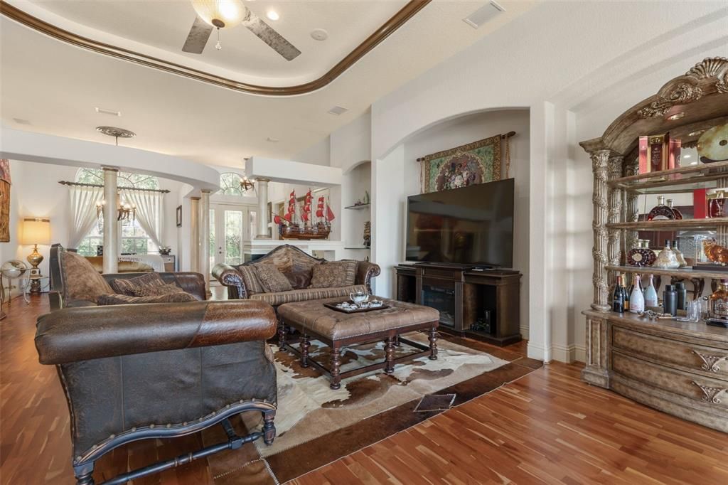 En Venta: $1,185,000 (4 camas, 3 baños, 2946 Pies cuadrados)