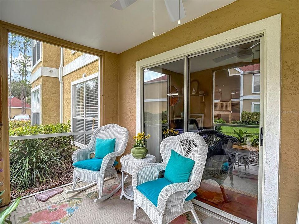 待售: $140,000 (2 贝兹, 1 浴室, 1051 平方英尺)