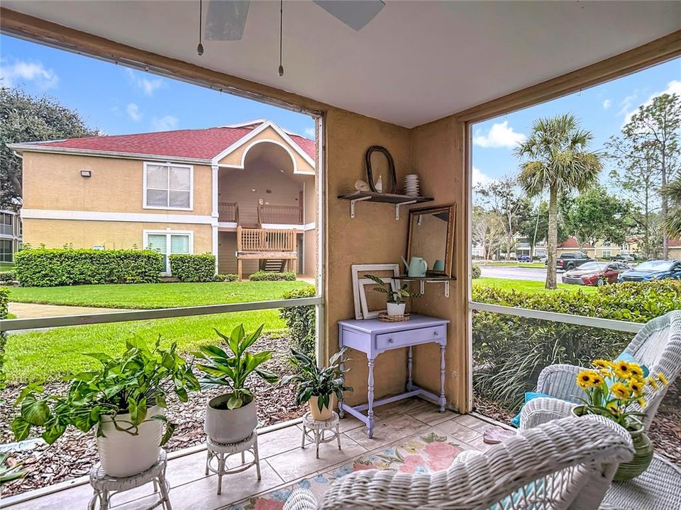 待售: $140,000 (2 贝兹, 1 浴室, 1051 平方英尺)