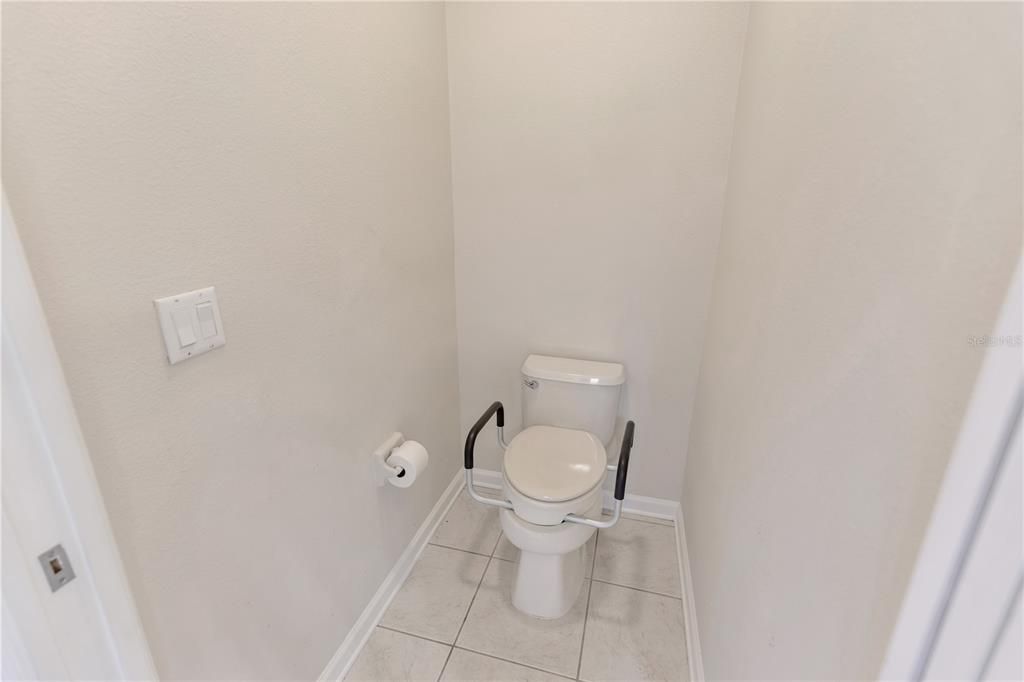 待售: $250,000 (2 贝兹, 2 浴室, 1414 平方英尺)