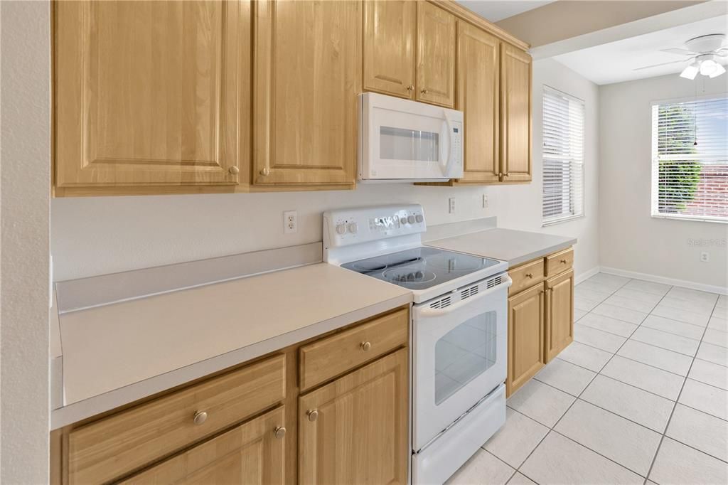 待售: $250,000 (2 贝兹, 2 浴室, 1414 平方英尺)