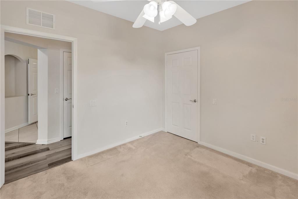 待售: $250,000 (2 贝兹, 2 浴室, 1414 平方英尺)