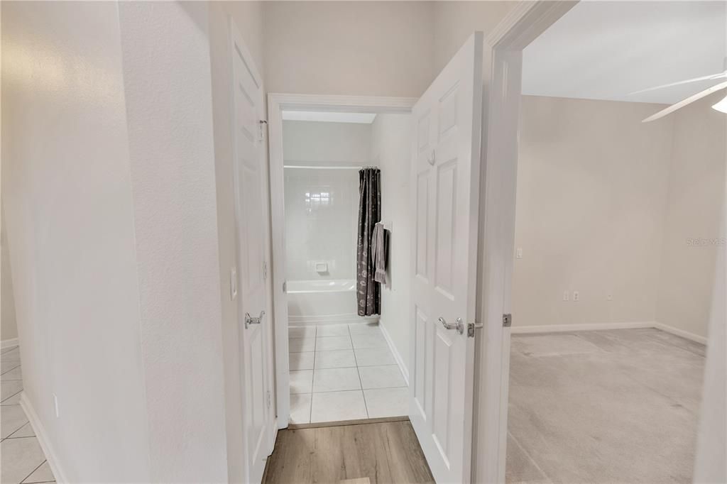 待售: $250,000 (2 贝兹, 2 浴室, 1414 平方英尺)