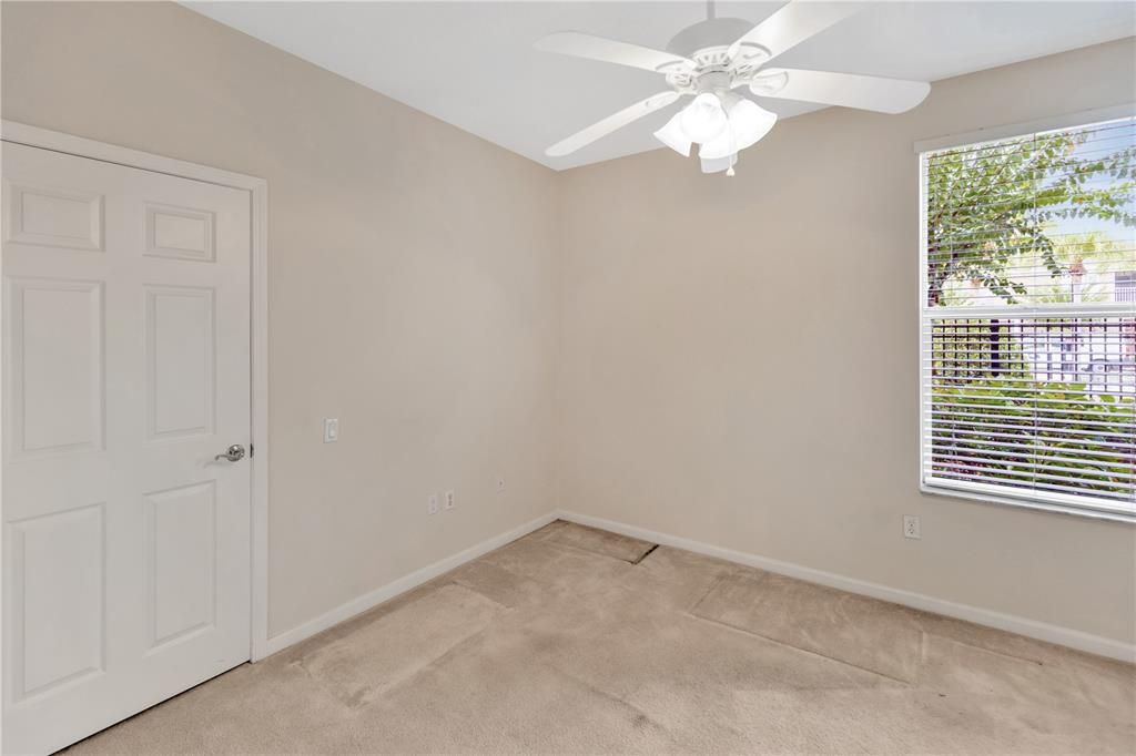 待售: $250,000 (2 贝兹, 2 浴室, 1414 平方英尺)