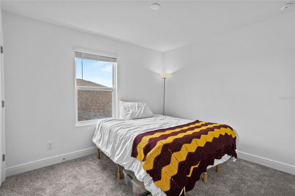 For Sale: $499,900 (5 beds, 3 baths, 2737 Square Feet)