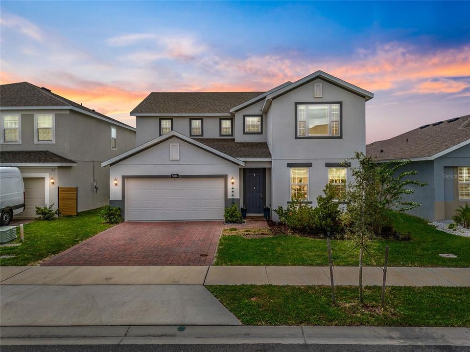 For Sale: $499,900 (5 beds, 3 baths, 2737 Square Feet)