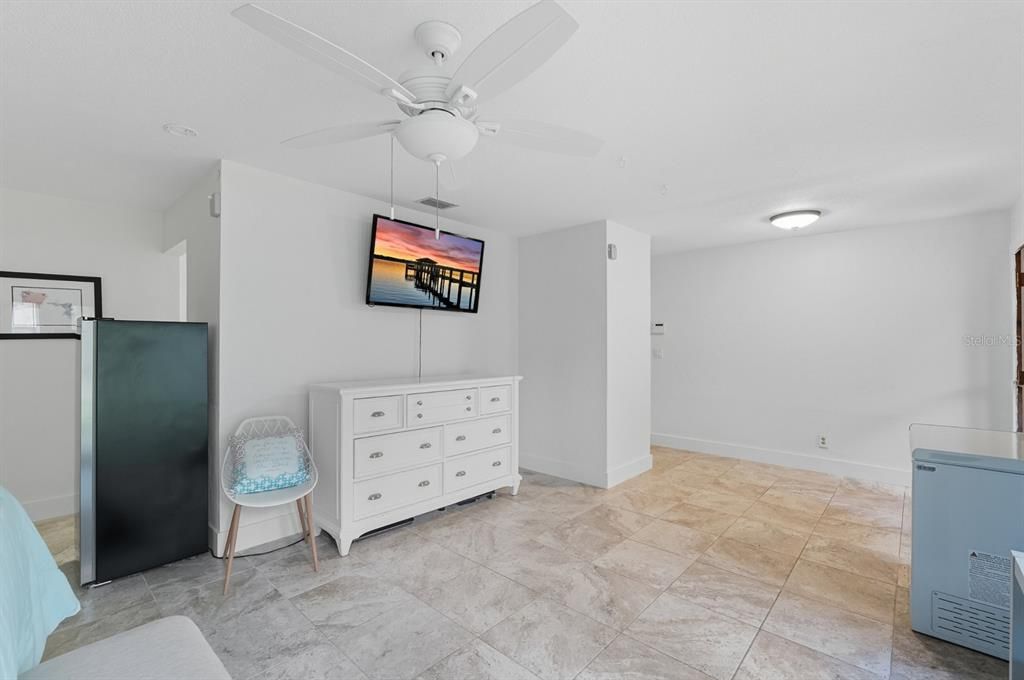 For Sale: $399,000 (4 beds, 2 baths, 1957 Square Feet)