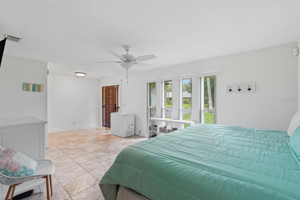 For Sale: $399,000 (4 beds, 2 baths, 1957 Square Feet)