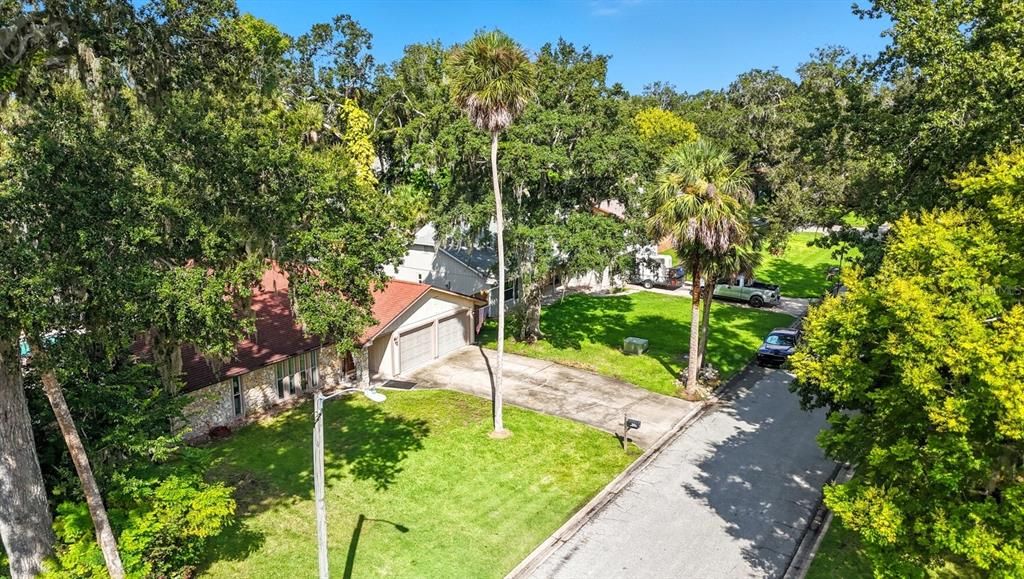 For Sale: $399,000 (4 beds, 2 baths, 1957 Square Feet)