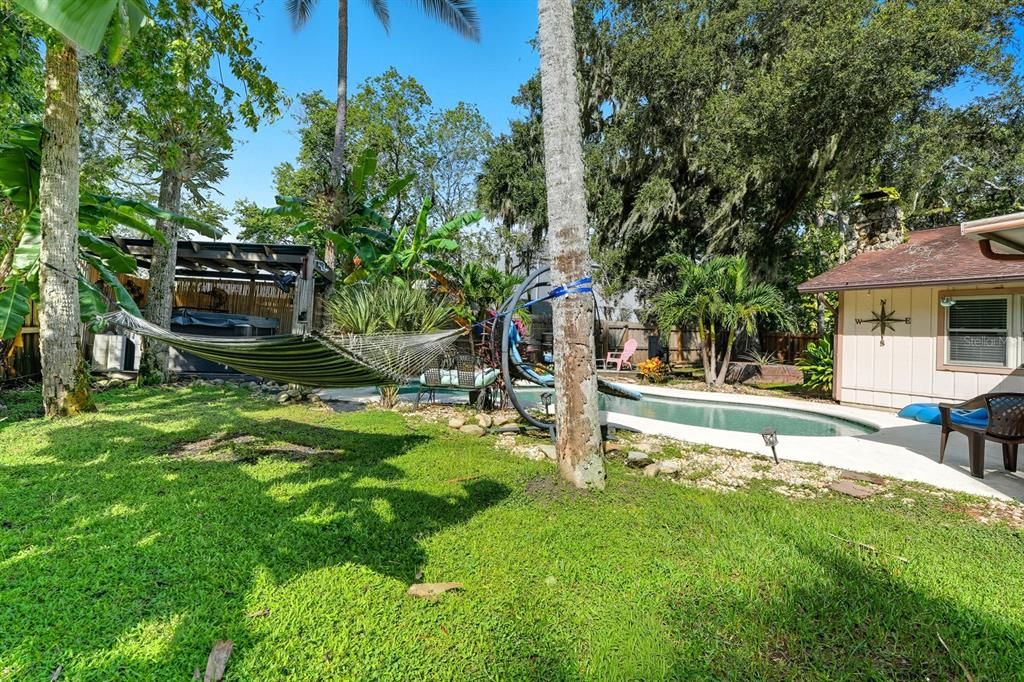 For Sale: $399,000 (4 beds, 2 baths, 1957 Square Feet)