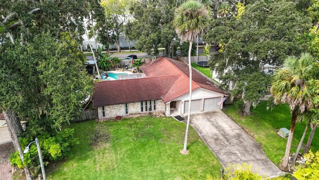 For Sale: $399,000 (4 beds, 2 baths, 1957 Square Feet)