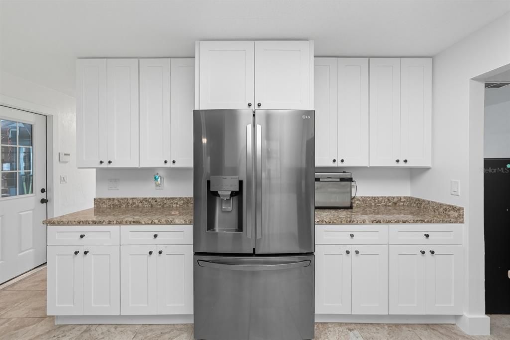 For Sale: $399,000 (4 beds, 2 baths, 1957 Square Feet)