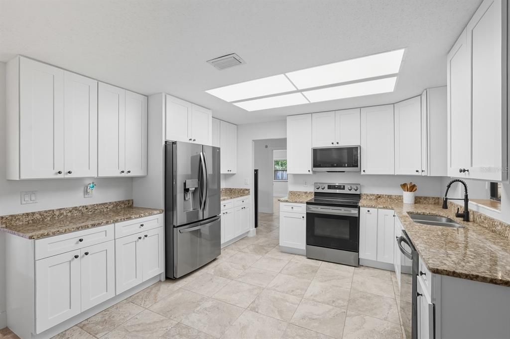 For Sale: $399,000 (4 beds, 2 baths, 1957 Square Feet)