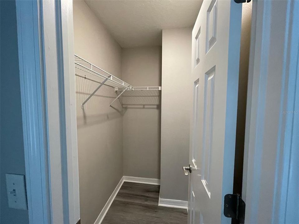 For Rent: $1,595 (2 beds, 1 baths, 1140 Square Feet)