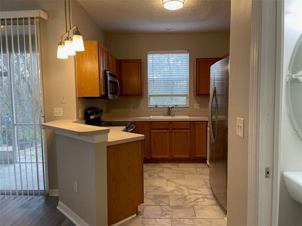 For Rent: $1,595 (2 beds, 1 baths, 1140 Square Feet)