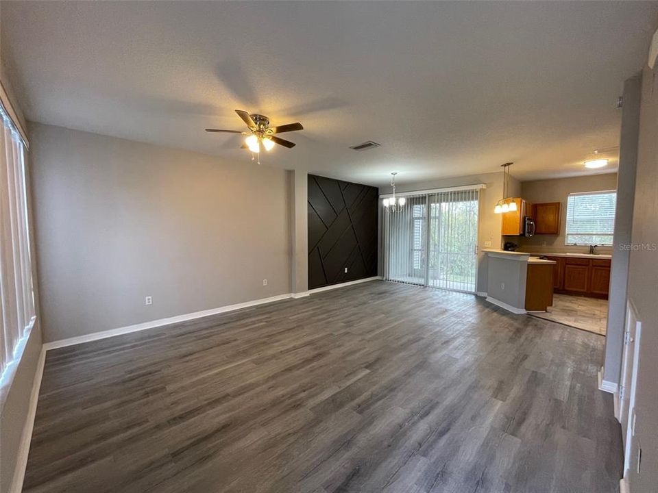 For Rent: $1,595 (2 beds, 1 baths, 1140 Square Feet)