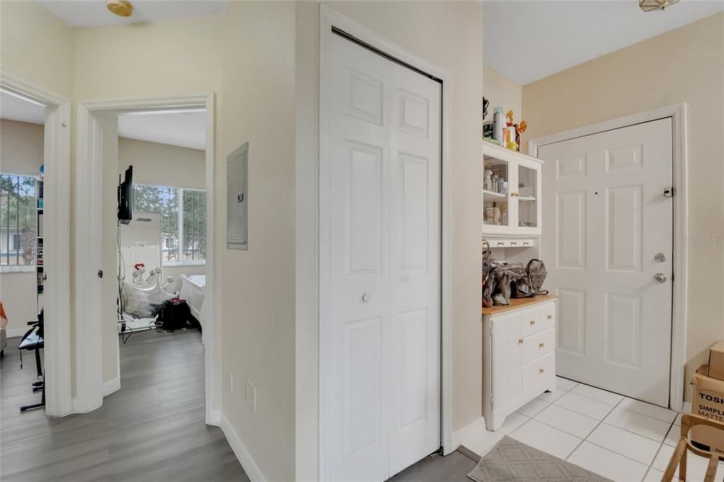 На продажу: $230,000 (3 спален, 2 ванн, 1200 Квадратных фут)