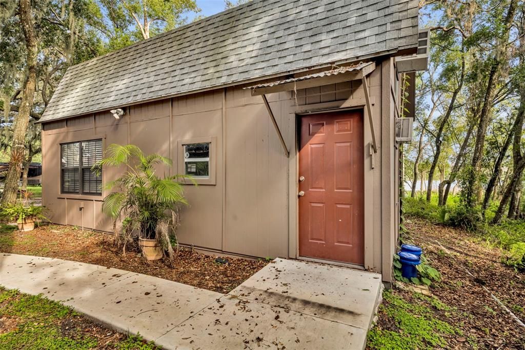 На продажу: $750,000 (7 спален, 4 ванн, 5000 Квадратных фут)