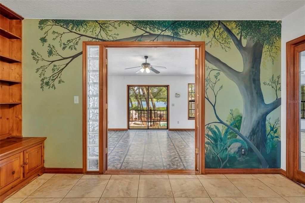 На продажу: $750,000 (7 спален, 4 ванн, 5000 Квадратных фут)