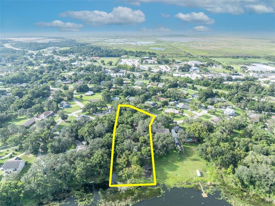 На продажу: $750,000 (7 спален, 4 ванн, 5000 Квадратных фут)