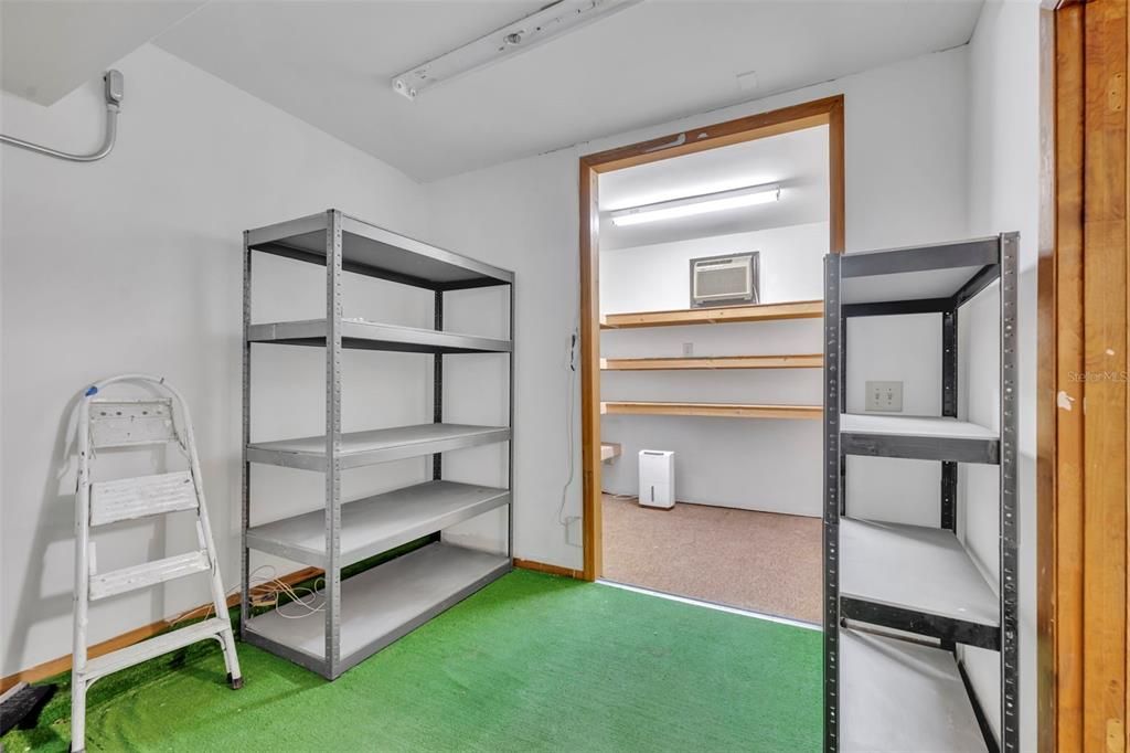 На продажу: $750,000 (7 спален, 4 ванн, 5000 Квадратных фут)